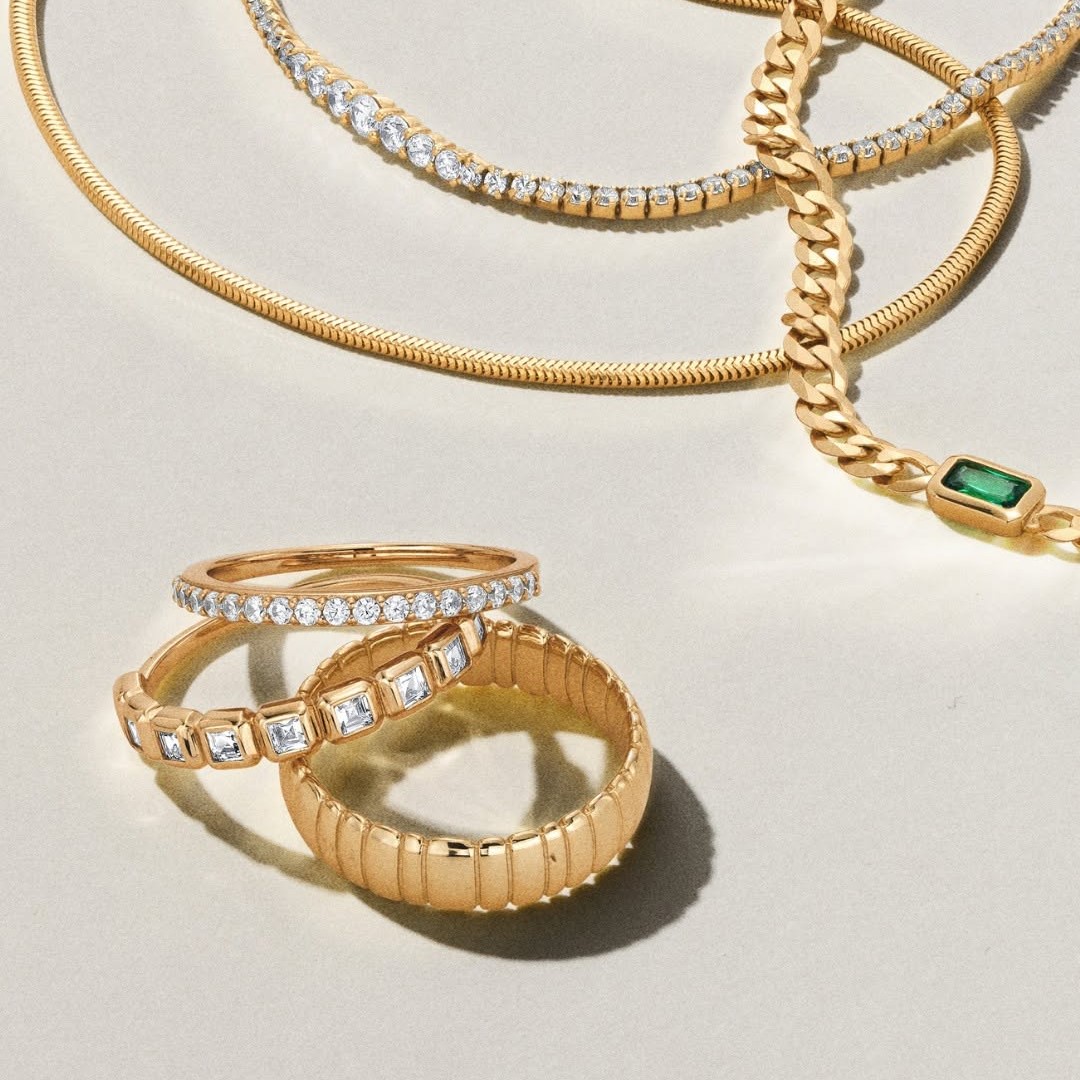 ZALES JEWELERS Zales Jewelers ring and necklace